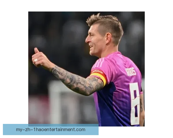 克罗斯称赞年轻球员近期状态回升表示欣慰并鼓励继续努力